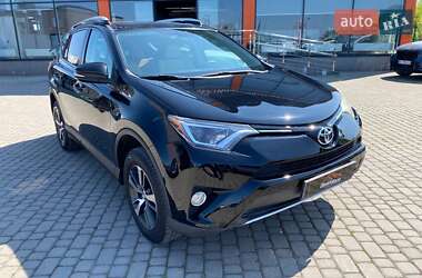 Позашляховик / Кросовер Toyota RAV4 2016 в Львові