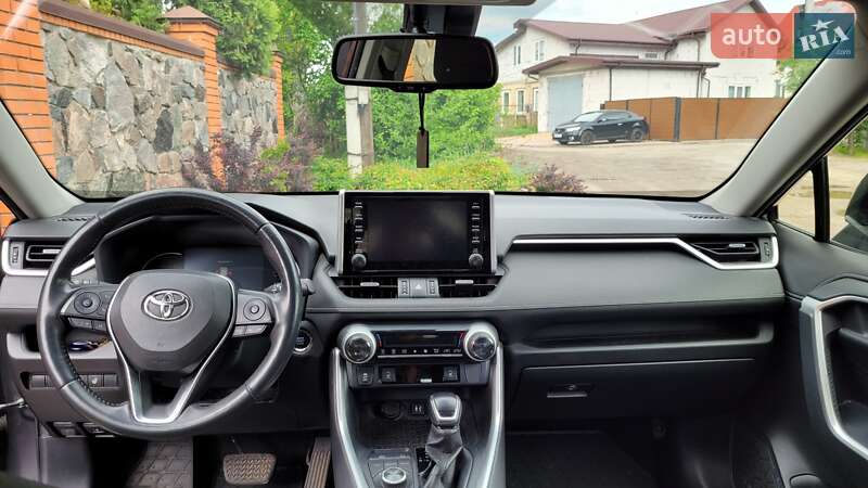 Внедорожник / Кроссовер Toyota RAV4 2019 в Черкассах