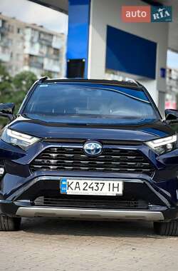 Внедорожник / Кроссовер Toyota RAV4 2022 в 