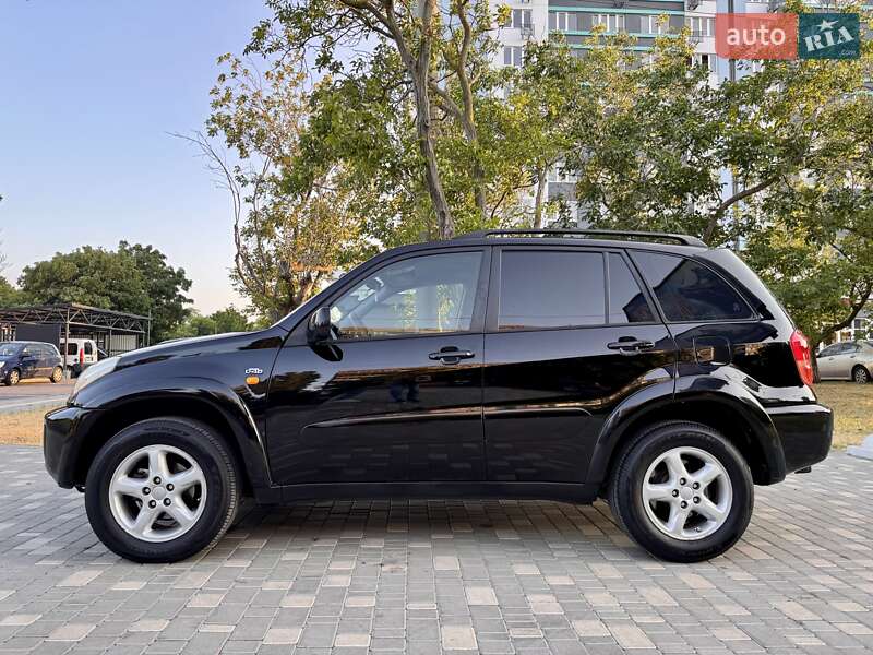 Toyota RAV4 2003