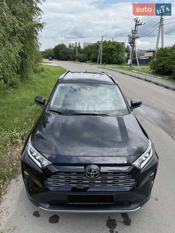 Позашляховик / Кросовер Toyota RAV4 2021 в Києві фото 24 Позашляховик / Кросовер Toyota RAV4 2021 в Києві