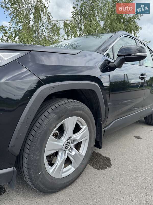 Позашляховик / Кросовер Toyota RAV4 2021 в Києві фото 41 Позашляховик / Кросовер Toyota RAV4 2021 в Києві