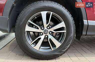 Позашляховик / Кросовер Toyota RAV4 2018 в Києві