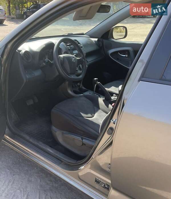Позашляховик / Кросовер Toyota RAV4 2012 в Житомирі