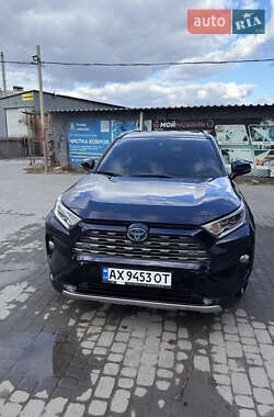 Внедорожник / Кроссовер Toyota RAV4 2020 в Харькове