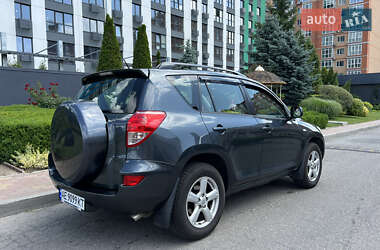 Позашляховик / Кросовер Toyota RAV4 2006 в Дніпрі