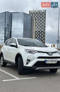 Внедорожник / Кроссовер Toyota RAV4 2017 в Киеве