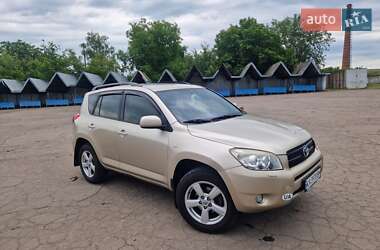 Внедорожник / Кроссовер Toyota RAV4 2006 в Черкассах