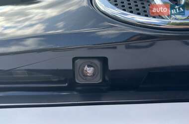 Позашляховик / Кросовер Toyota RAV4 2016 в 