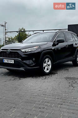Позашляховик / Кросовер Toyota RAV4 2021 в Фастові