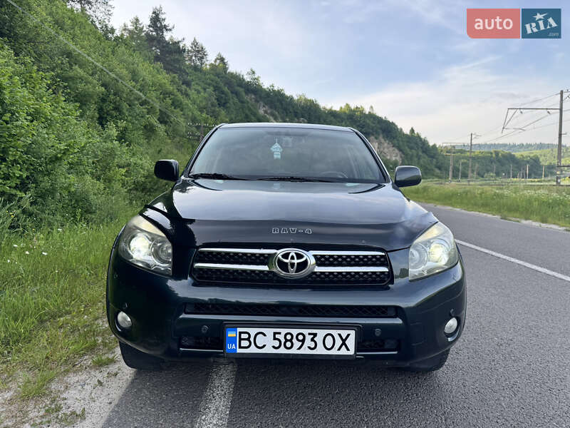 Позашляховик / Кросовер Toyota RAV4 2006 в Турці
