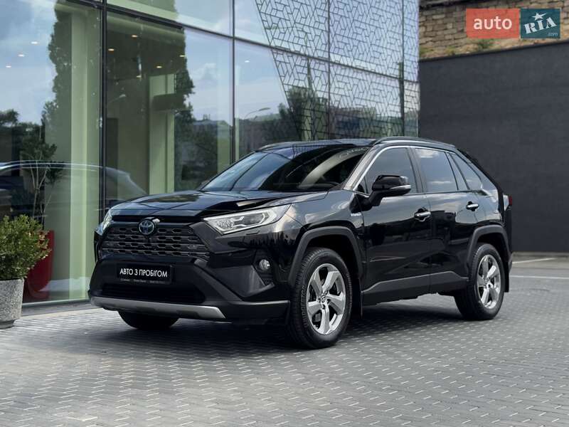 Toyota RAV4 2021