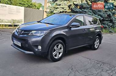 Внедорожник / Кроссовер Toyota RAV4 2014 в Киеве