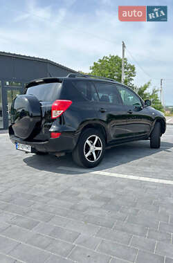 Внедорожник / Кроссовер Toyota RAV4 2008 в 