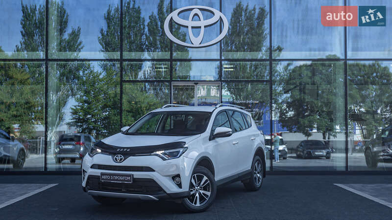 Toyota RAV4 2017