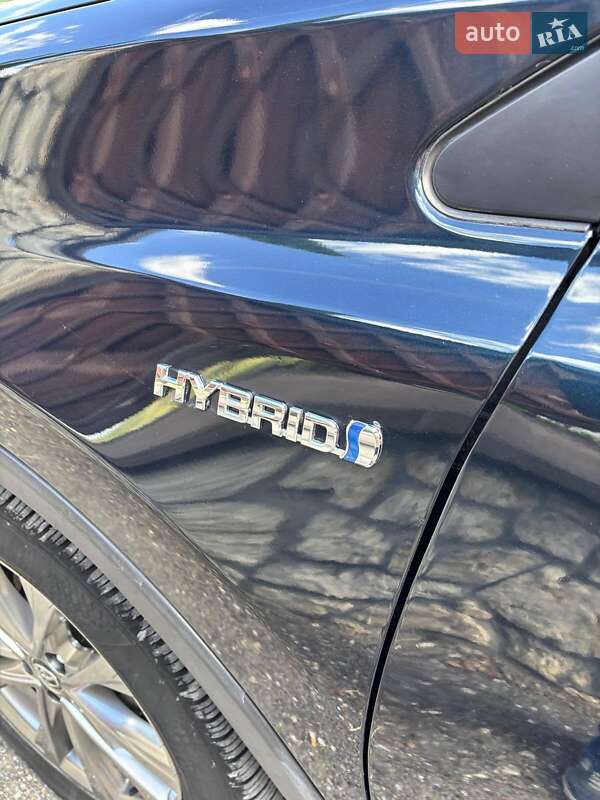 Позашляховик / Кросовер Toyota RAV4 2017 в Тернополі фото 23 Позашляховик / Кросовер Toyota RAV4 2017 в Тернополі