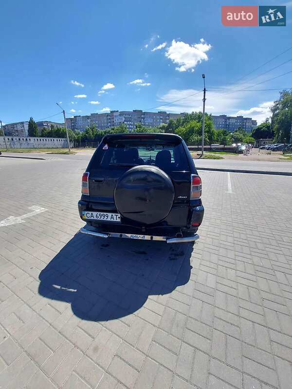 Внедорожник / Кроссовер Toyota RAV4 2001 в Черкассах