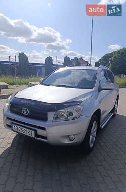 Позашляховик / Кросовер Toyota RAV4 2006 в Гайсину