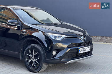 Внедорожник / Кроссовер Toyota RAV4 2016 в Самборе