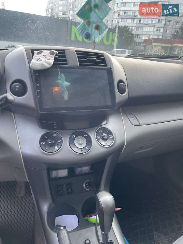 Позашляховик / Кросовер Toyota RAV4 2007 в Білій Церкві