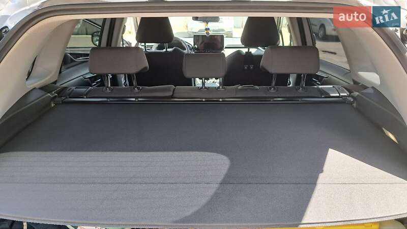 Внедорожник / Кроссовер Toyota RAV4 2023 в Киеве