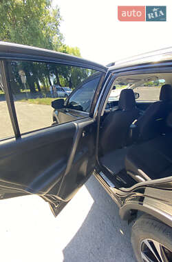 Позашляховик / Кросовер Toyota RAV4 2015 в  фото 12 Позашляховик / Кросовер Toyota RAV4 2015 в