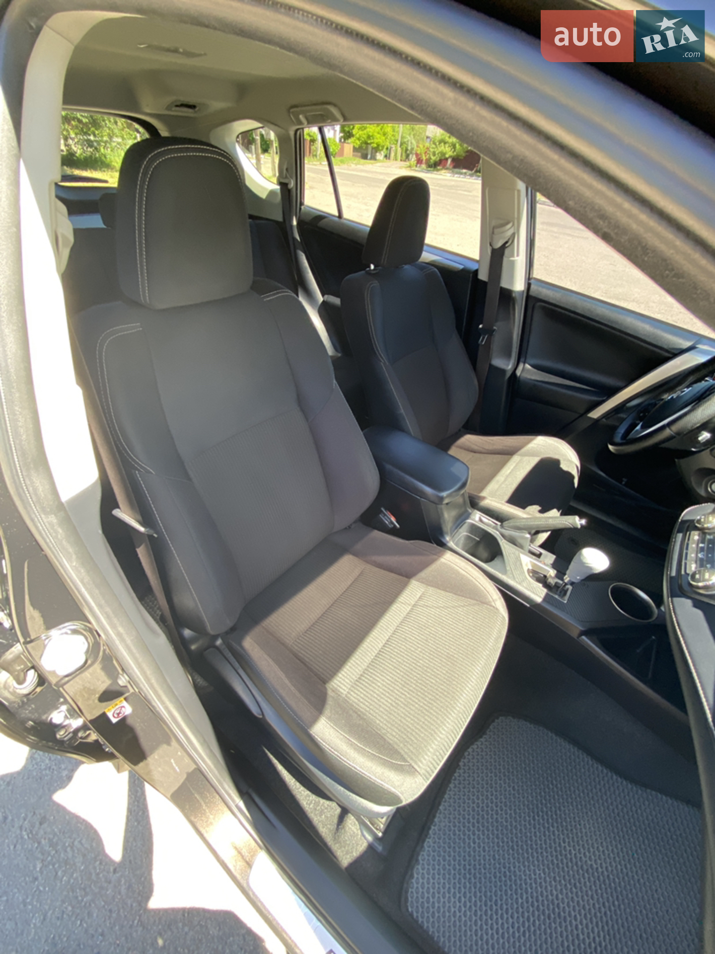 2015 Toyota RAV 4 - мініатюра 18