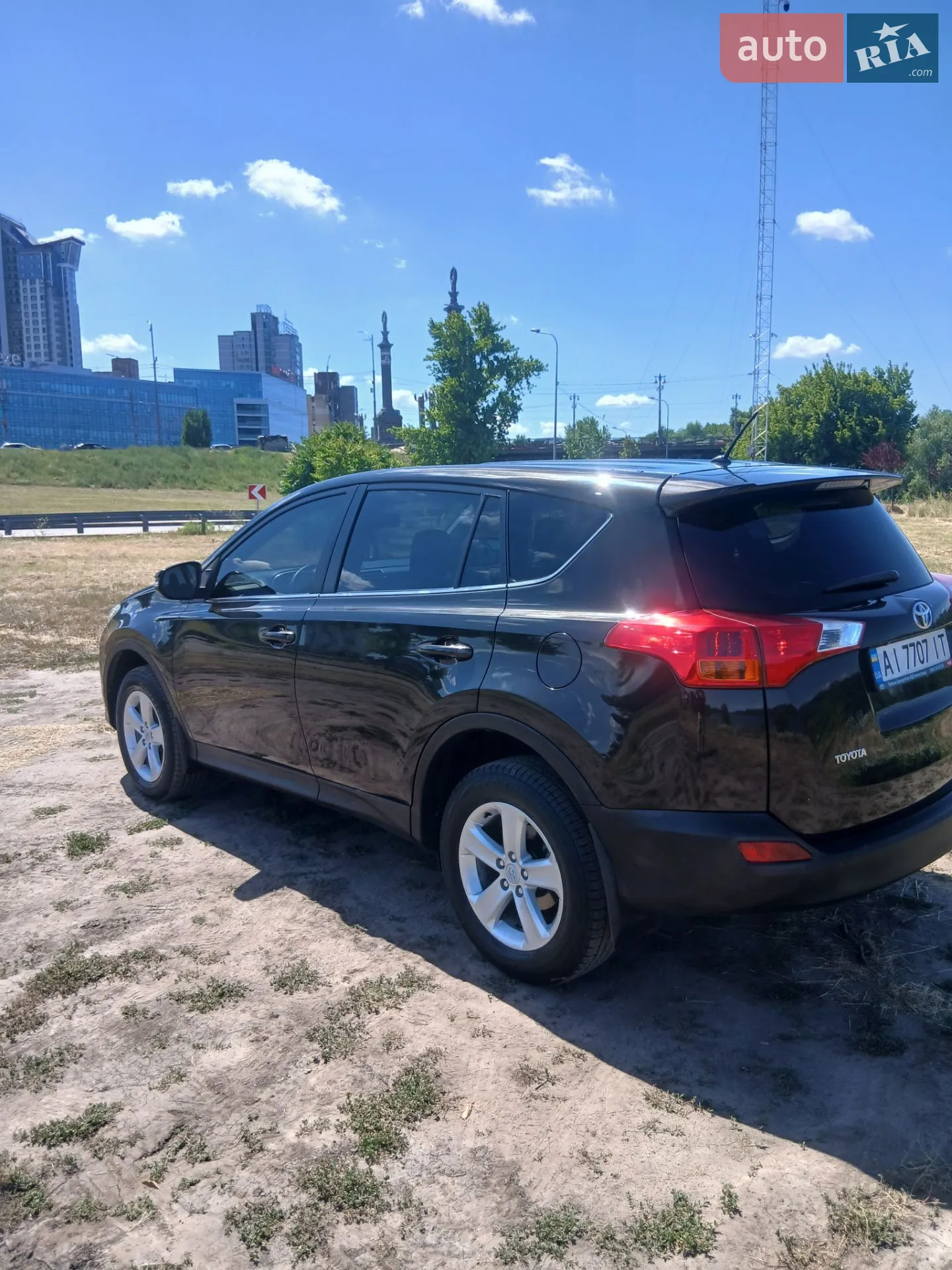 2013 Toyota RAV 4 - мініатюра 4