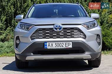 Внедорожник / Кроссовер Toyota RAV4 2019 в Тернополе