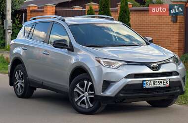 Внедорожник / Кроссовер Toyota RAV4 2018 в Киеве
