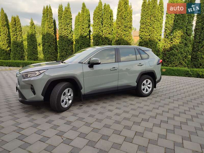 Внедорожник / Кроссовер Toyota RAV4 2022 в Виннице