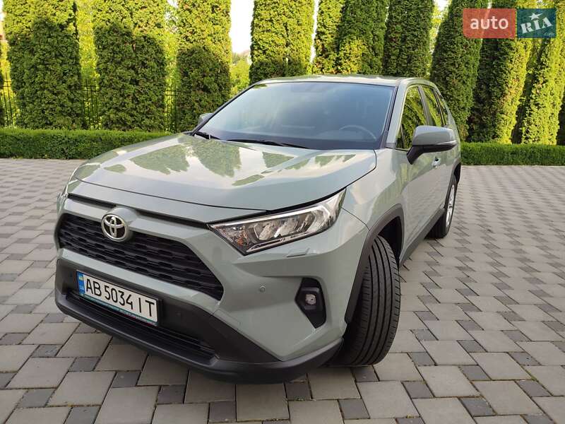 Внедорожник / Кроссовер Toyota RAV4 2022 в Виннице