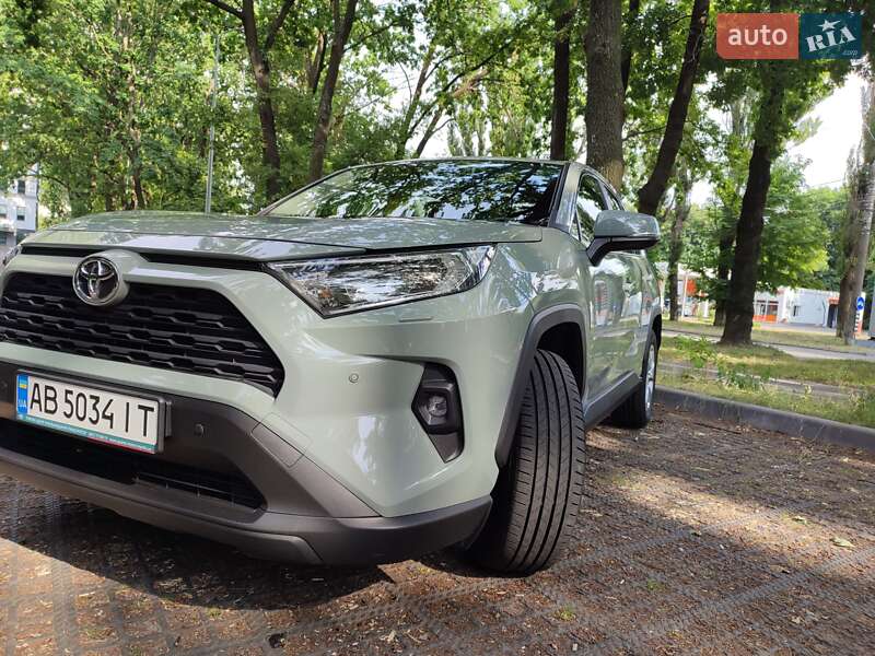 Внедорожник / Кроссовер Toyota RAV4 2022 в Виннице