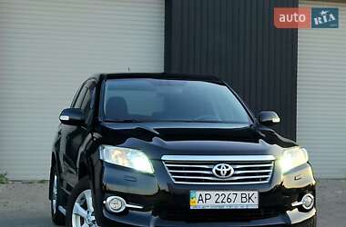 Внедорожник / Кроссовер Toyota RAV4 2010 в Запорожье