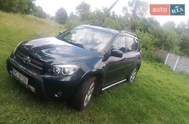 Внедорожник / Кроссовер Toyota RAV4 2006 в Конотопе