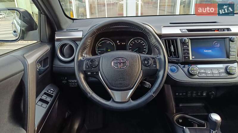Внедорожник / Кроссовер Toyota RAV4 2018 в Киеве