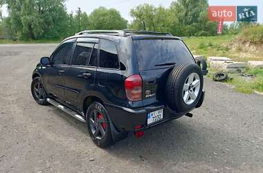 Внедорожник / Кроссовер Toyota RAV4 2003 в 