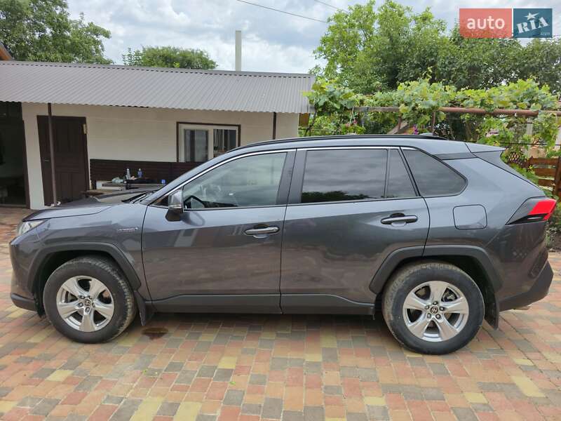 Toyota RAV4 2021