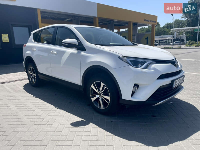 Toyota RAV4 2016