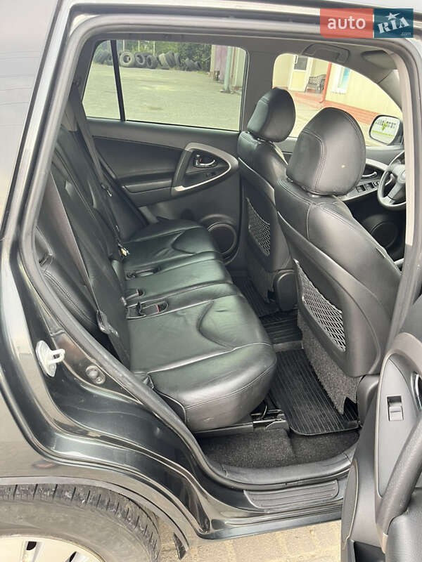 Внедорожник / Кроссовер Toyota RAV4 2007 в Заставной