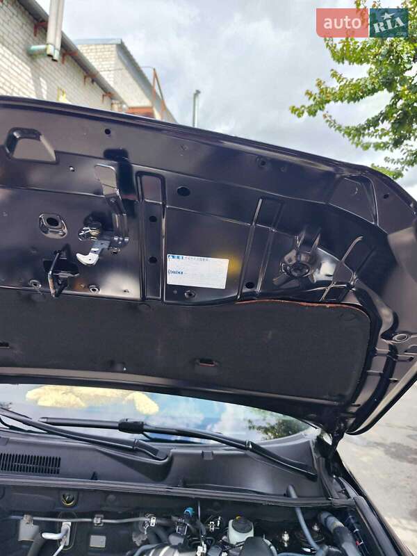 Внедорожник / Кроссовер Toyota RAV4 2006 в Харькове