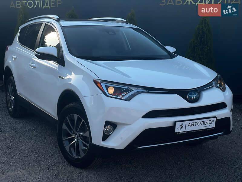 Внедорожник / Кроссовер Toyota RAV4 2016 в Одессе