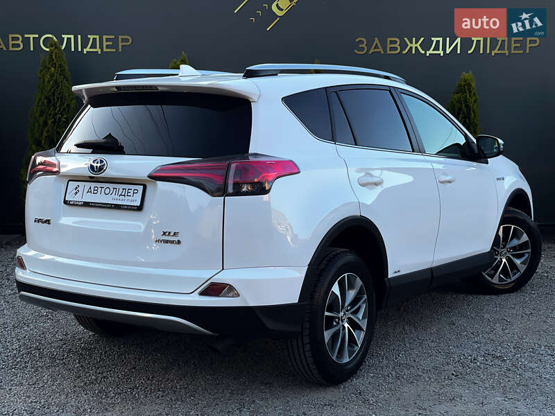 Внедорожник / Кроссовер Toyota RAV4 2016 в Одессе