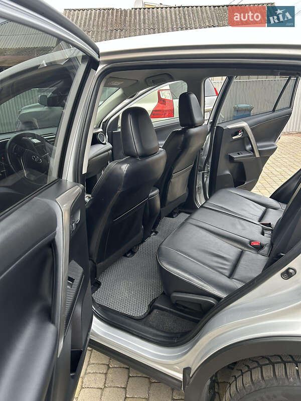 Позашляховик / Кросовер Toyota RAV4 2013 в Жмеринці