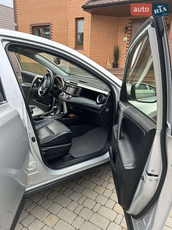 Позашляховик / Кросовер Toyota RAV4 2013 в Жмеринці