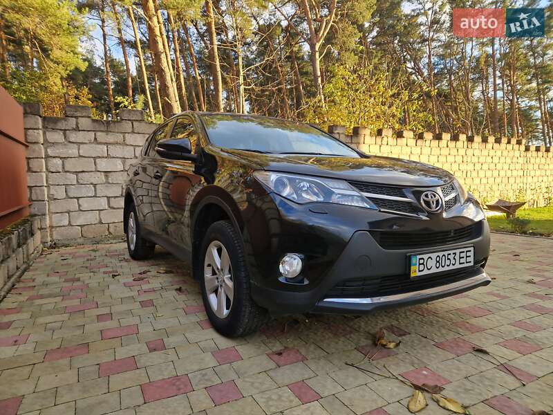 Внедорожник / Кроссовер Toyota RAV4 2014 в Золочеве