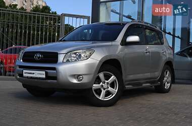 Внедорожник / Кроссовер Toyota RAV4 2007 в 
