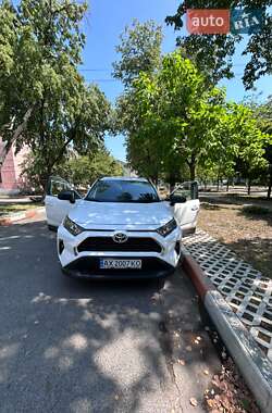 Позашляховик / Кросовер Toyota RAV4 2019 в Харкові