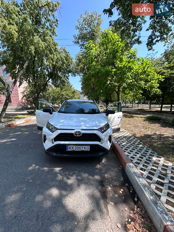 Toyota RAV4 2019