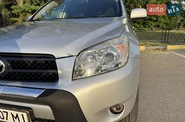 Позашляховик / Кросовер Toyota RAV4 2007 в Києві